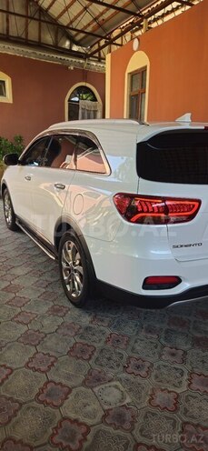 Kia Sorento-4