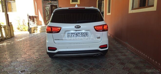 Kia Sorento-3