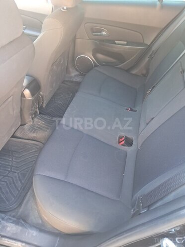 Chevrolet Cruze-8