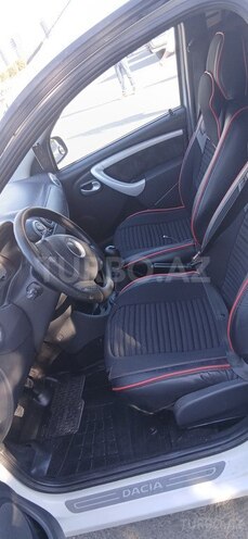 Dacia Logan-6