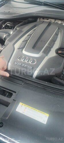 Audi A8-6
