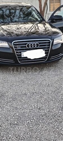 Audi A8-3