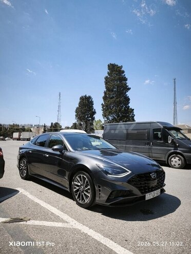 Hyundai Sonata-1