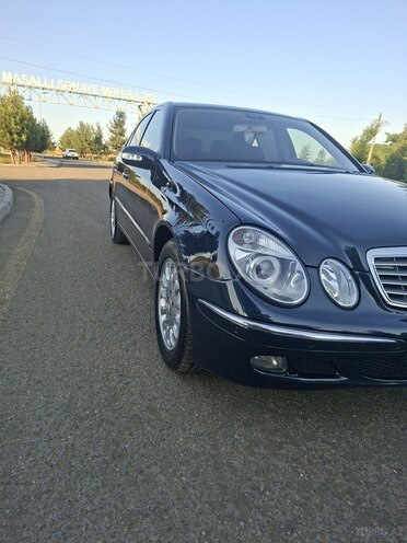 Mercedes E 220-7
