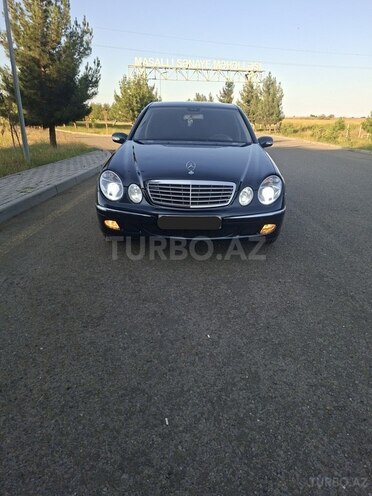 Mercedes E 220-5