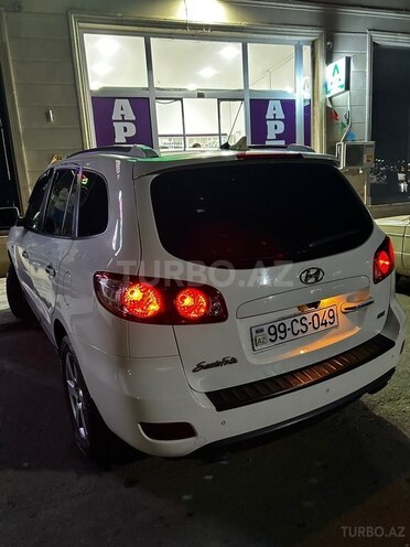 Hyundai Santa Fe-12