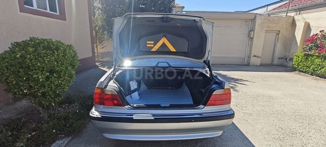 BMW 728-4