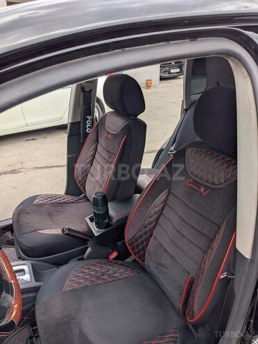 Volkswagen Polo-4