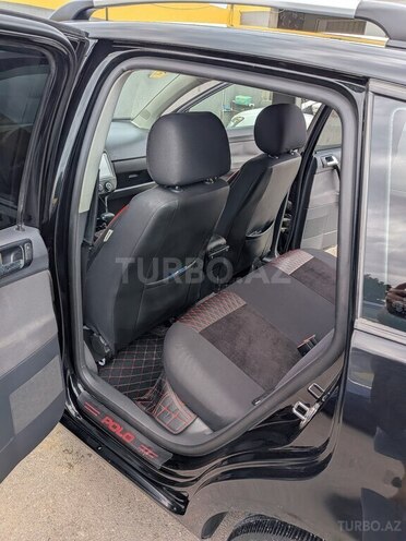 Volkswagen Polo-7
