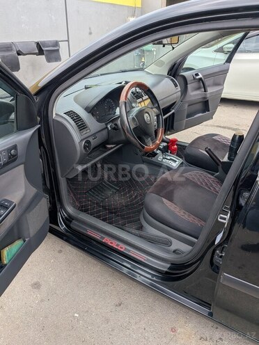 Volkswagen Polo-6
