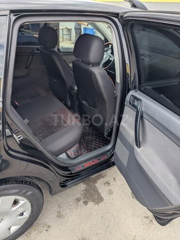 Volkswagen Polo-9