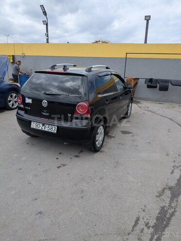 Volkswagen Polo-11