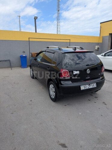 Volkswagen Polo-12