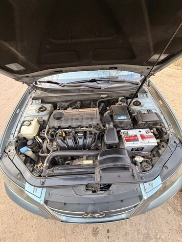 Hyundai Sonata-5