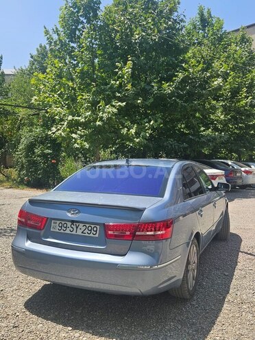Hyundai Sonata-12