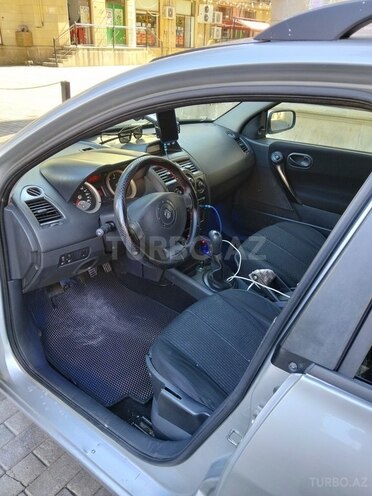 Renault Megane-8