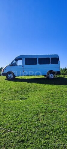 Ford Transit-8