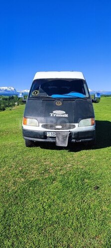 Ford Transit-1