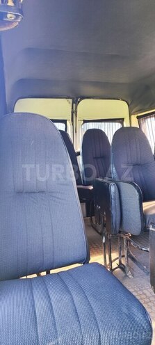 Ford Transit-20