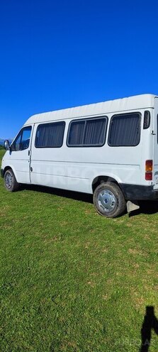 Ford Transit-21