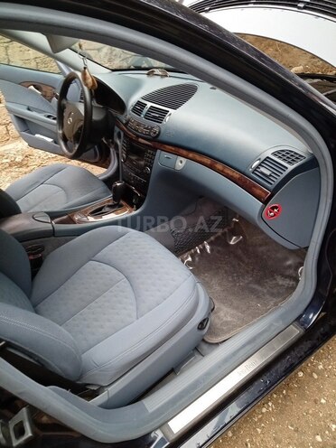 Mercedes E 240-9