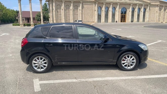 Kia Ceed-2