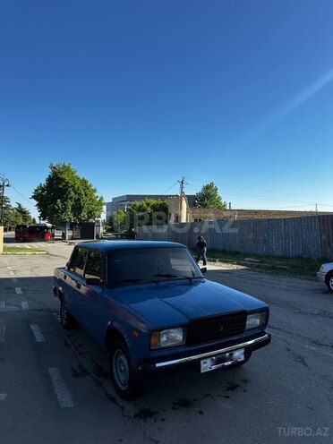 LADA (VAZ) 2107-1