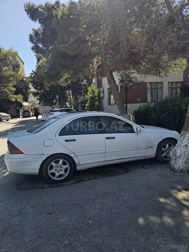 Mercedes C 200-6