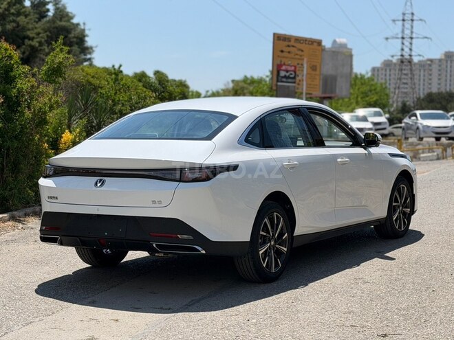 Changan Eado-4