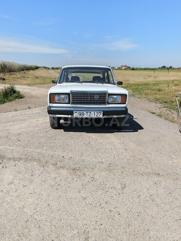 LADA (VAZ) 2107-1