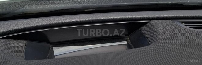 Mercedes E 300 4MATIC-11