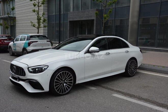 Mercedes E 300 4MATIC-3