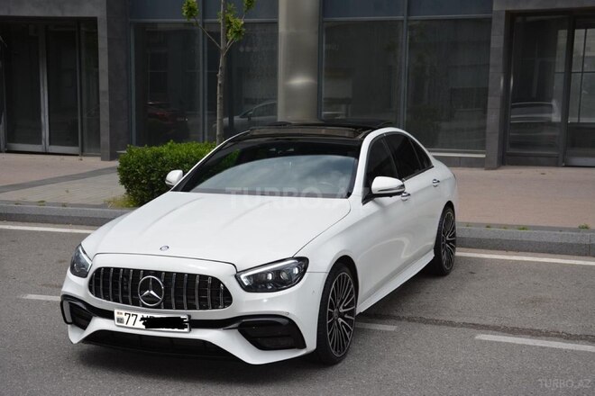 Mercedes E 300 4MATIC-2