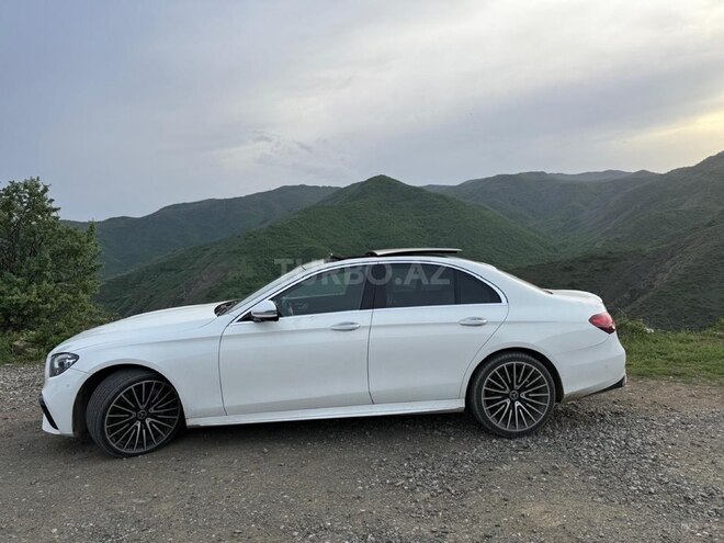 Mercedes E 300 4MATIC-18