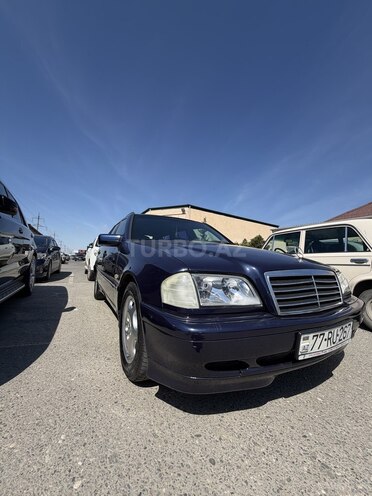 Mercedes C 200-2