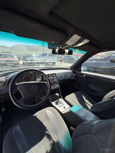 Mercedes C 200-10