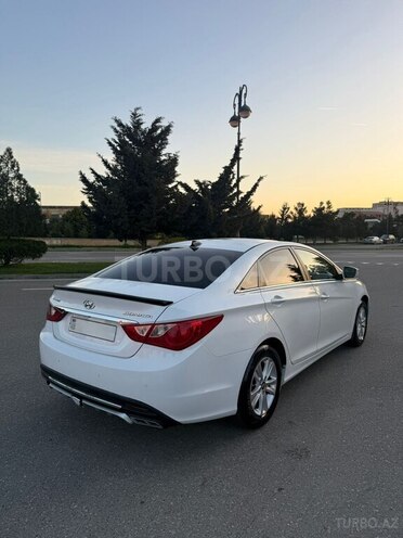 Hyundai Sonata-7