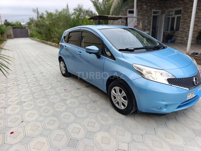 Nissan Note-2