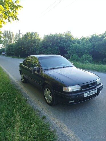 Opel Vectra-3