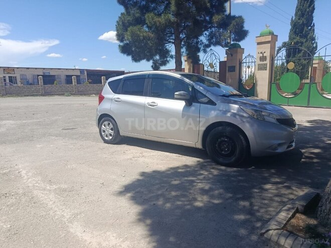 Nissan Note-6