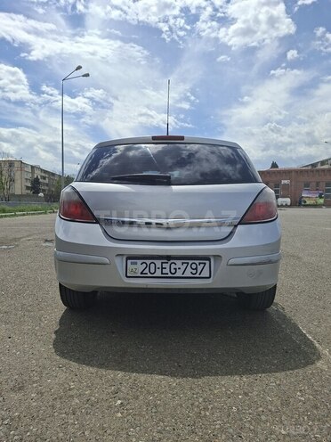 Opel Astra-2