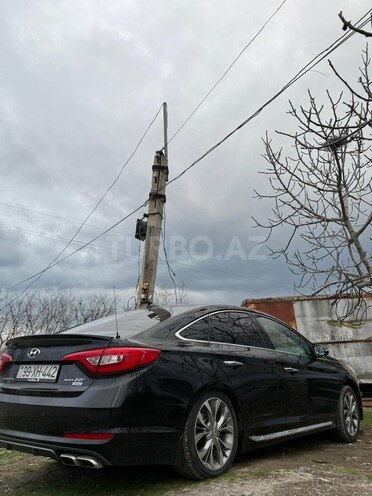 Hyundai Sonata-6