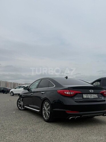 Hyundai Sonata-13
