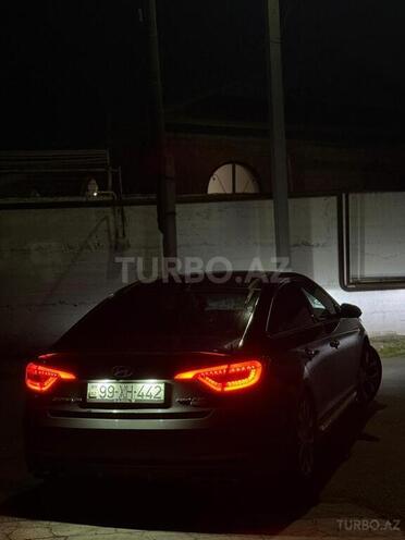 Hyundai Sonata-10