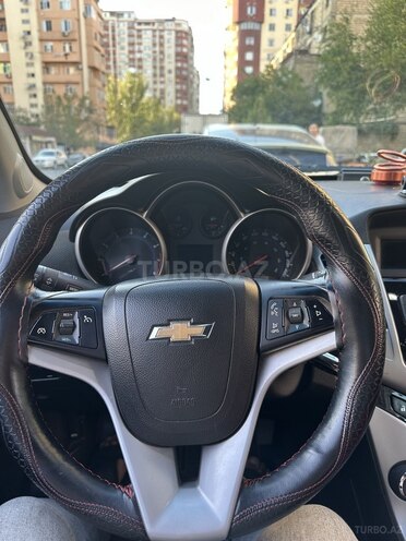 Chevrolet Cruze-5