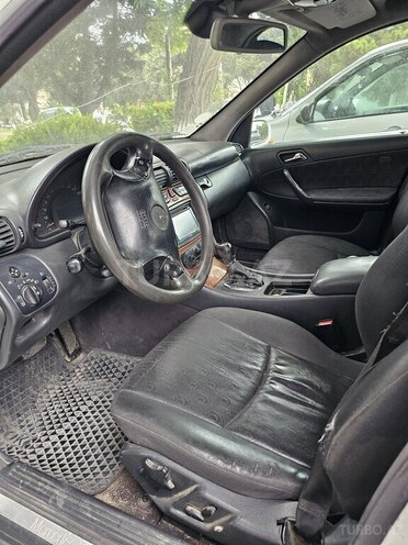 Mercedes C 200-7