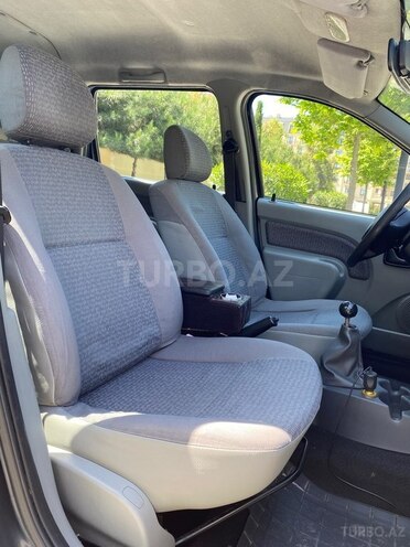 Dacia Logan-12