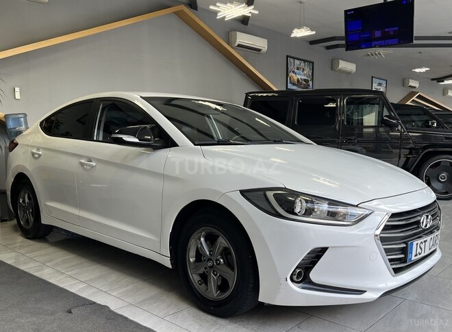 Hyundai Avante-2