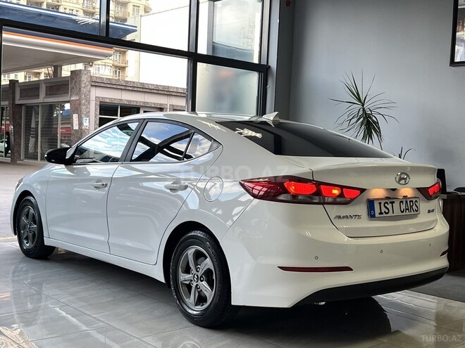 Hyundai Avante-7