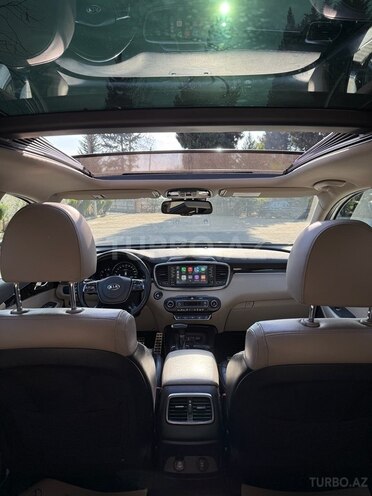 Kia Sorento-9